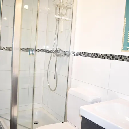 Gentiana Apartment *